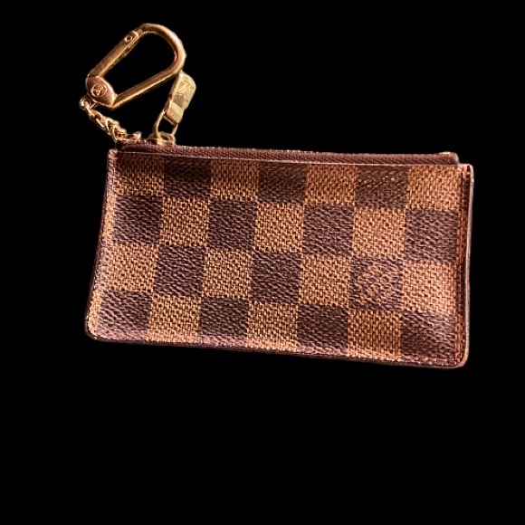 RARE Authentic Vintage Louis Vuitton Damier Key Cles Leather on the back - Picture 2 of 9